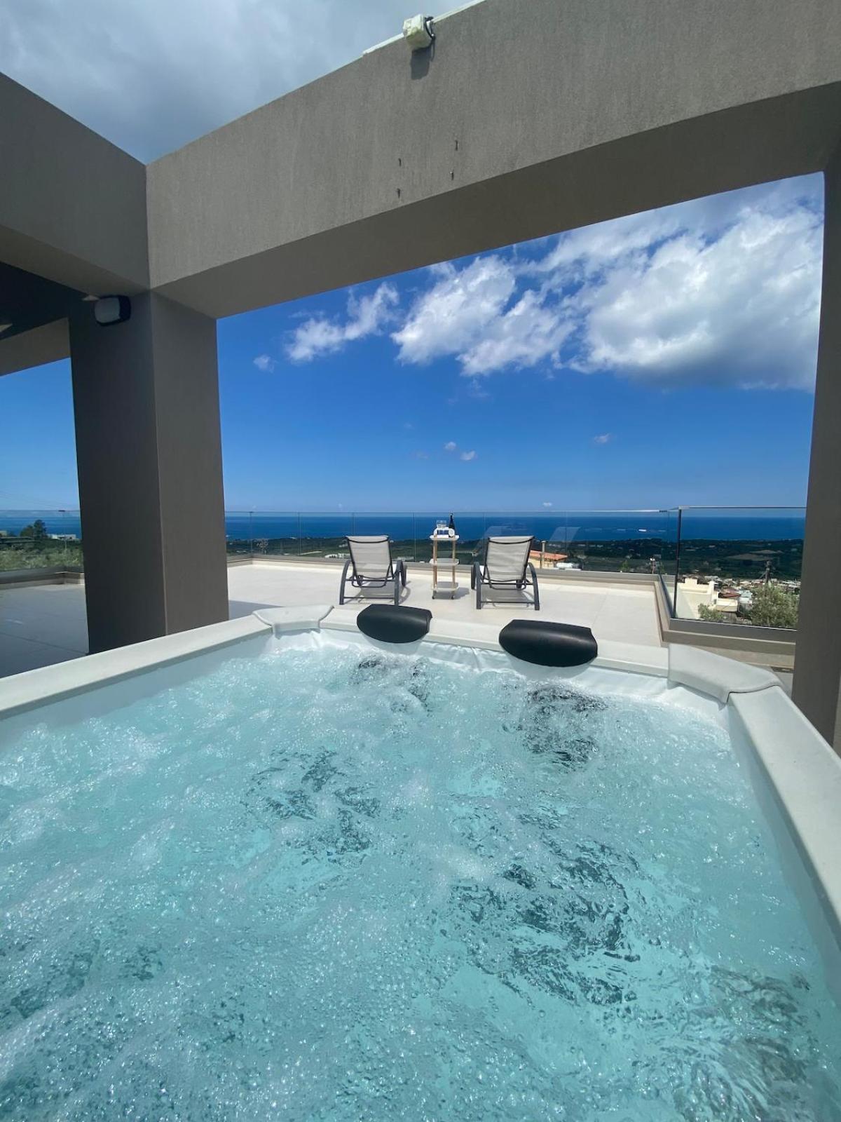 Apartment House Of The Sky Maroulas